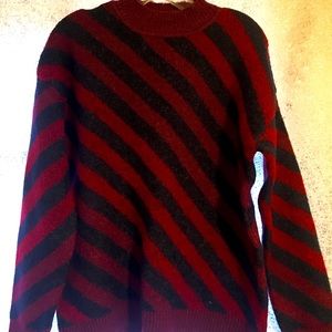 New Carolyn Taylor women’s striped sweater
